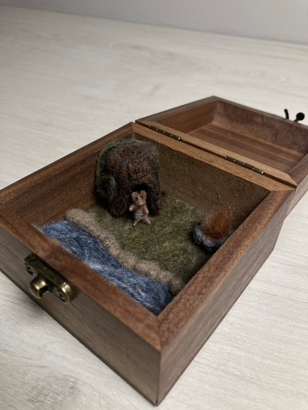 Tiny Woodland Wool Mouse with River, Log, Vine & Firepit